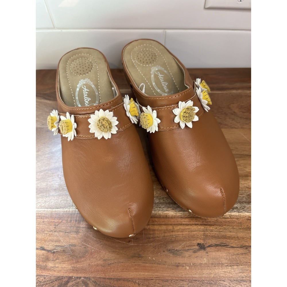 Atalina Daisy Clogs Women's Size 6 NWOT Y2K Brown Floral Healed